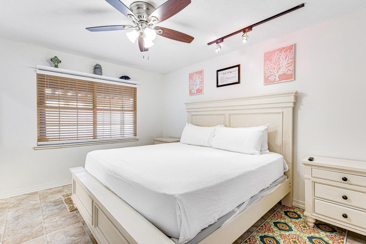 Sunshine'S Holiday Panama City Beach Exterior photo